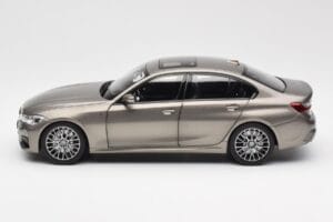 BMW 330i G20 Hopea Norev 1:18 183275 Metalli — kuva 4 / 8