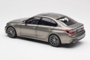 BMW 330i G20 Hopea Norev 1:18 183275 Metalli — kuva 7 / 8