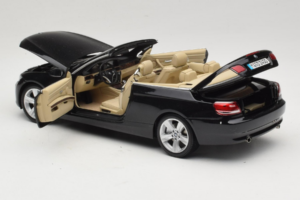 BMW 335i E93 Avoauto Sapphire Black Kyosho 1:18 80430413375 Metalli — kuva 5 / 10