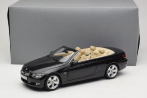 BMW 335i E93 Avoauto Sapphire Black Kyosho 1:18 80430413375 Metalli — kuva 10 / 10