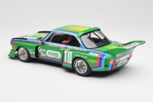 BMW 3.5 CSL E9 Schnitzer #10 D. Quester / R. Peterson 6 Hours Watkins Glen 1976 Minichamps 1:18 155762610 Metalli — kuva 5 / 6