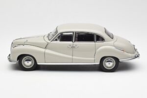 BMW 501 Cortina Harmaa AUTOart 1:18 80430393098 Metalli — kuva 4 / 8
