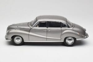 BMW 502 2.6 Luxus Silver Beige Metallic AUTOart 1:18 70591 Metalli — kuva 4 / 8