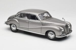 BMW 502 2.6 Luxus Silver Beige Metallic AUTOart 1:18 70591 Metalli — kuva 6 / 8