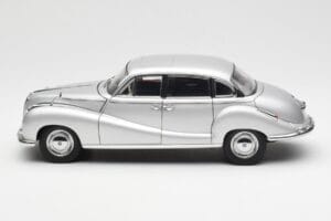 BMW 502 2.6 Luxus Super Hopea AUTOart 1:18 70593 Metalli — kuva 4 / 8