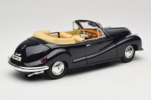 BMW 502 Avoauto Musta Maisto 1:18 31817 Metalli — kuva 3 / 8