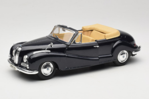 BMW 502 Avoauto Musta Maisto 1:18 31817 Metalli