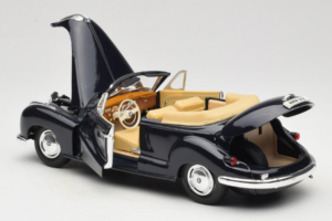 BMW 502 Avoauto Musta Maisto 1:18 31817 Metalli — kuva 5 / 8