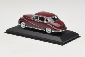 BMW 502 V8 Tummanpunainen Minichamps 1:43 430022402 Metalli — kuva 3 / 4