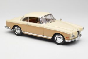 BMW 503 Beige Revell 1:18 8832 Metalli — kuva 6 / 8