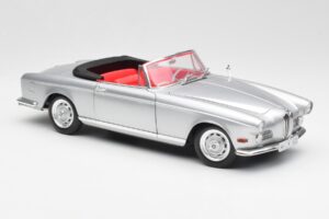 BMW 503 Hopea Revell 1:18 18787 Metalli — kuva 6 / 8