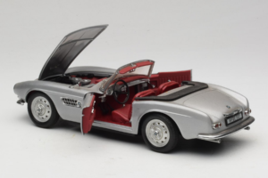 BMW 507 Cabriolet Hopea Revell 1:18 8829 Metalli — kuva 5 / 8