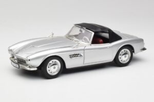 BMW 507 Hopea Revell 1:18 9034 Metalli
