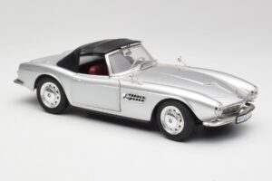 BMW 507 Hopea Revell 1:18 9034 Metalli — kuva 6 / 8