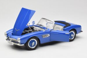 BMW 507 Touring Sport Avoauto Sininen Revell 1:18 8810-M1 Metalli — kuva 2 / 8