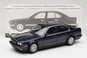 BMW 535i E34 Blue Metallic Minichamps 1:18 100024004 Metalli — kuva 8 / 8