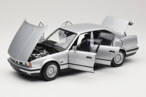 BMW 535i E34 Hopea Minichamps 1:18 100024005 Metalli — kuva 2 / 8