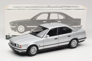 BMW 535i E34 Hopea Minichamps 1:18 100024005 Metalli — kuva 8 / 8