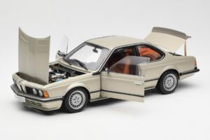 BMW 635 CSi E24 Bronzit Beige Metallic AUTOart 1:18 70523 Metalli — kuva 2 / 8