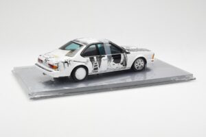 BMW 635 CSi E24 Art Car Robert Rauschenberg AUTOart 1:18 80430150924 Metalli — kuva 2 / 8