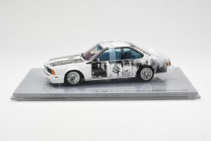 BMW 635 CSi E24 Art Car Robert Rauschenberg AUTOart 1:18 80430150924 Metalli — kuva 3 / 8
