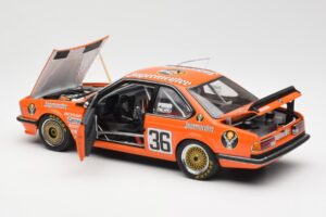 BMW 635 CSi E24 #1 European Touring Car Championship Jagermeister 1985 AUTOart 1:18 80430145825 Metalli — kuva 5 / 8