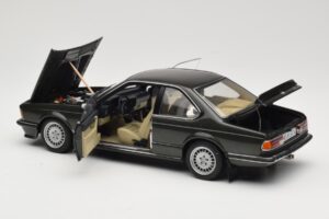 BMW 635 CSi E24 Malachit Green Metallic AUTOart 1:18 70522 Metalli — kuva 5 / 8