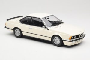 BMW 635 CSi E24 Valkoinen Minichamps 1:18 155028102 Metalli — kuva 4 / 6