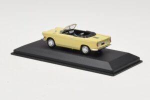 BMW 700 Avoauto Keltainen Minichamps 1:43 BMW002 Metalli — kuva 3 / 4