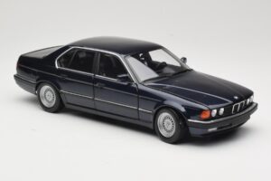 BMW 730i E32 Sininen Metallic Minichamps 1:18 100023006 Metalli — kuva 6 / 8