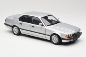 BMW 730i E32 Hopea Minichamps 1:18 100023000 Metalli — kuva 6 / 8