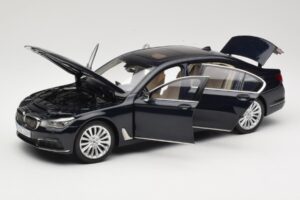 BMW 750Li F02 Imperial Blue Paragon 1:18 80432405586 Metalli — kuva 2 / 8