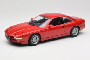 BMW 850Ci E31 Brilliant Red Revell 1:18 8827 Metalli