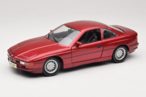 BMW 850i E31 Punainen Tchibo 1:18 36157 Metalli