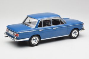 BMW 2000 Tilux E120 Caribe Sininen MCG 1:18 MCG18291 Metalli — kuva 2 / 6