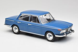BMW 2000 Tilux E120 Caribe Sininen MCG 1:18 MCG18291 Metalli — kuva 4 / 6