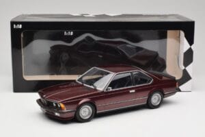 BMW 635 CSi E24 Karmesinrot Metallic Minichamps 1:18 155028105 Metalli — kuva 6 / 6