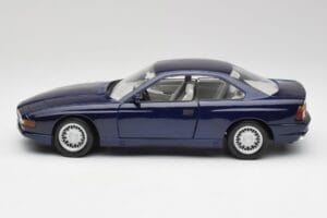 BMW E31 850i Mauritius Sininen Maisto 1:18 438813100299 Metalli — kuva 4 / 8