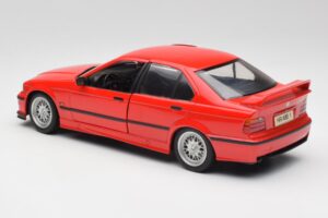 BMW 318is E36 Punainen UT Models 1:18 180024302 Metalli — kuva 7 / 8