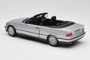 BMW 3 Series E36 Avoauto Hopea UT Models 1:18 BMW008 Metalli — kuva 7 / 8
