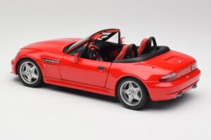 BMW Z3 E36 M Roadster Imola Punainen UT Models 1:18 20411 Metalli — kuva 7 / 8