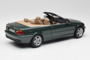 BMW 3 E46 Avoauto Vihreä Kyosho 1:18 80430009757 Metalli — kuva 3 / 8