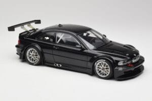 BMW M3 GTR E46 Plain Body Jet Musta AUTOart 1:18 80447 Metalli — kuva 4 / 6