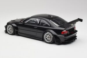 BMW M3 GTR E46 Plain Body Jet Musta AUTOart 1:18 80447 Metalli — kuva 5 / 6