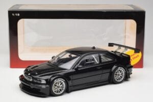 BMW M3 GTR E46 Plain Body Jet Musta AUTOart 1:18 80447 Metalli — kuva 6 / 6