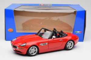 BMW Z8 E52 Roadster Kirkkaan Punainen Bburago 1:18 12032 Metalli — kuva 8 / 8