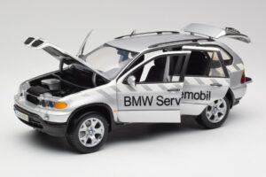 BMW X5 E53 3.0d Service Mobil Kyosho 1:18 80430305646 Metalli — kuva 2 / 8