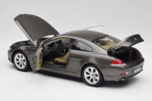 BMW 6 E63 Coupe Vaalea Pronssi Kyosho 1:18 80430153283 Metalli — kuva 5 / 8