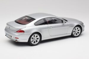 BMW 645Ci E63 Hopea Kyosho 1:18 80430153285 Metalli — kuva 3 / 8