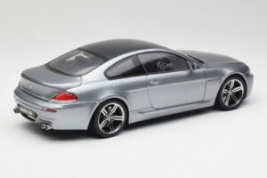 BMW M6 E63 Silver Harmaa Kyosho 1:18 08703GR Metalli — kuva 3 / 8